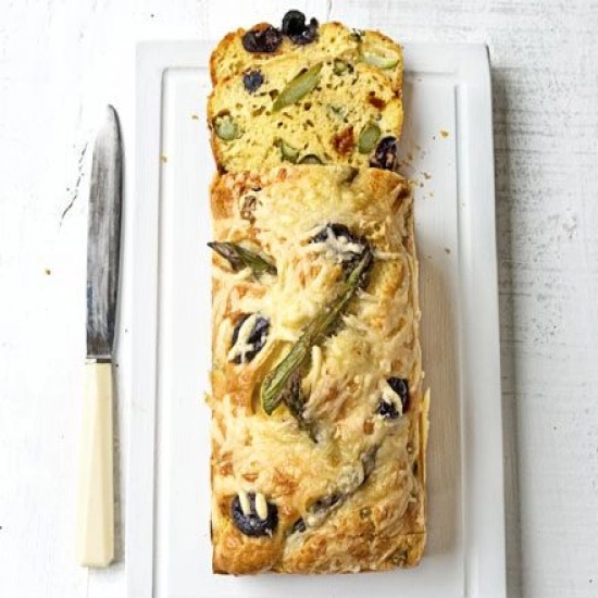 Asparagus, sundried tomato & olive loaf
