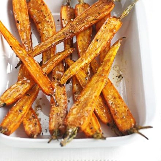 Balsamic & brown sugar roasted carrots