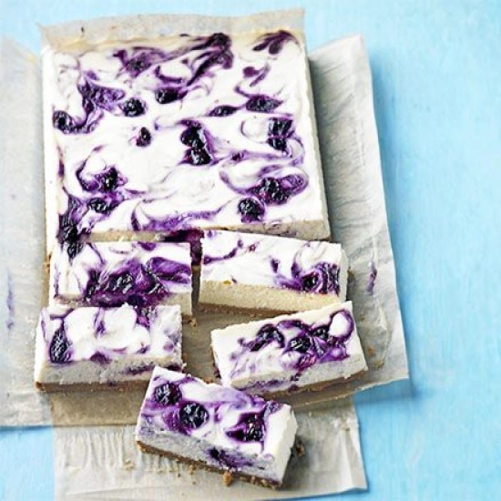 Blueberry swirl cheesecake