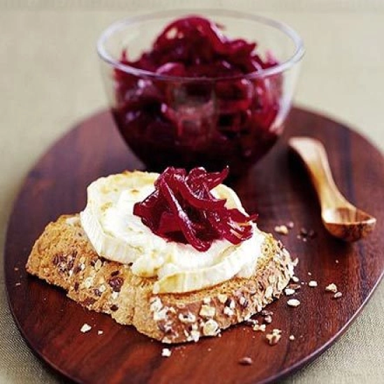 Caramelised red onion chutney