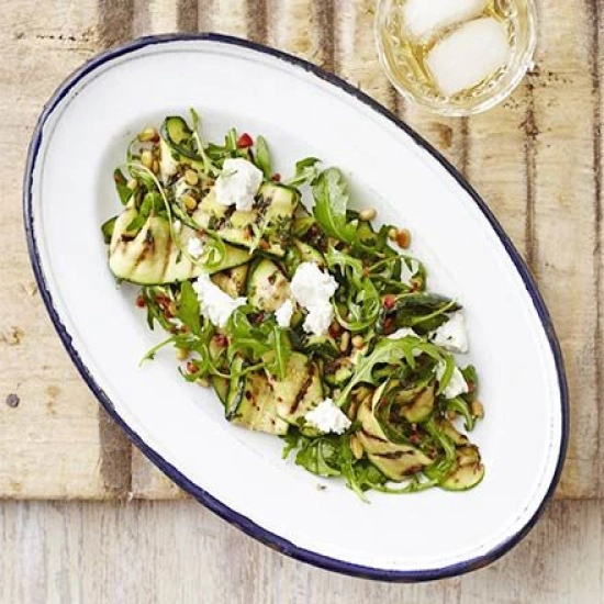 Courgette, mint, ricotta & chilli salad