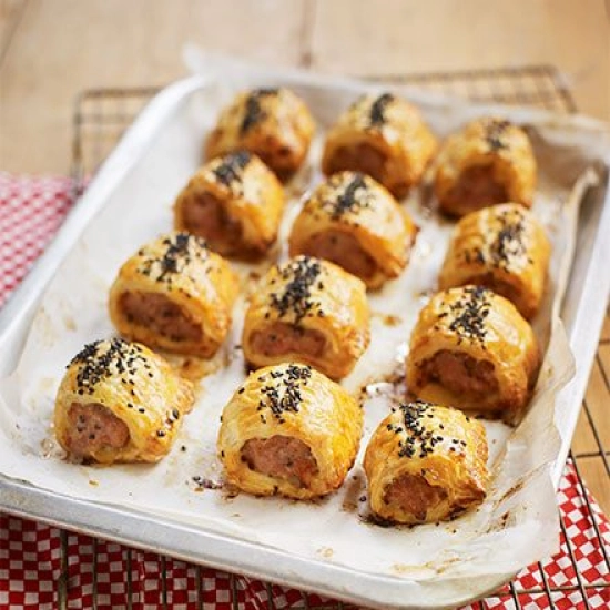 Easy sausage rolls