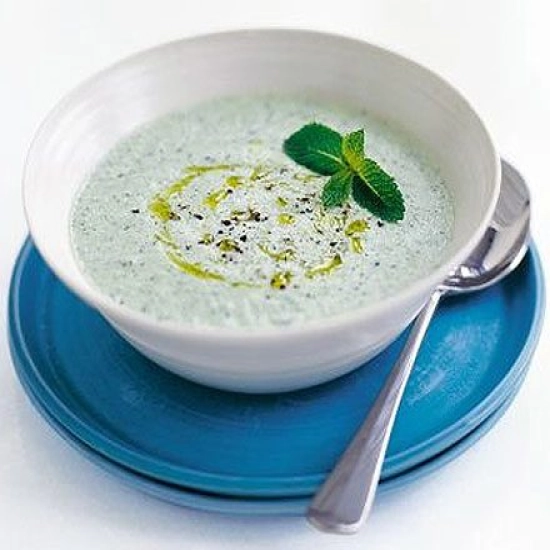 Fragrant cucumber & yogurt soup
