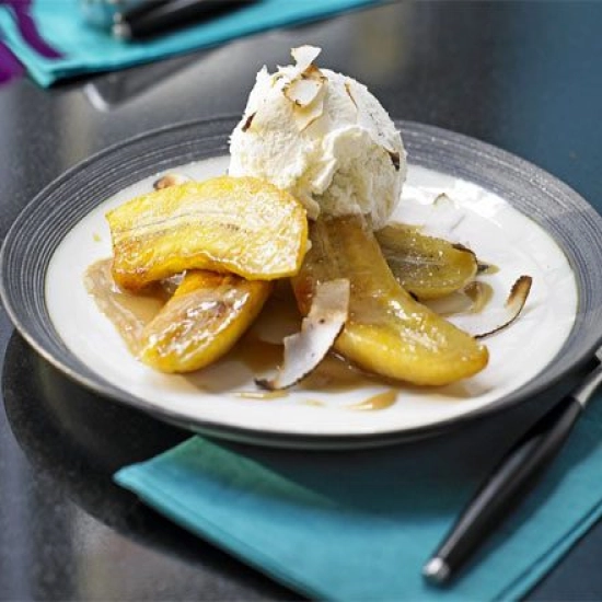 Fried coconut bananas