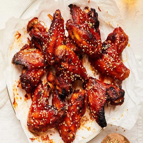 Honey & sriracha hot wings