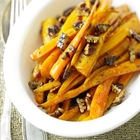 Maple & pecan carrots