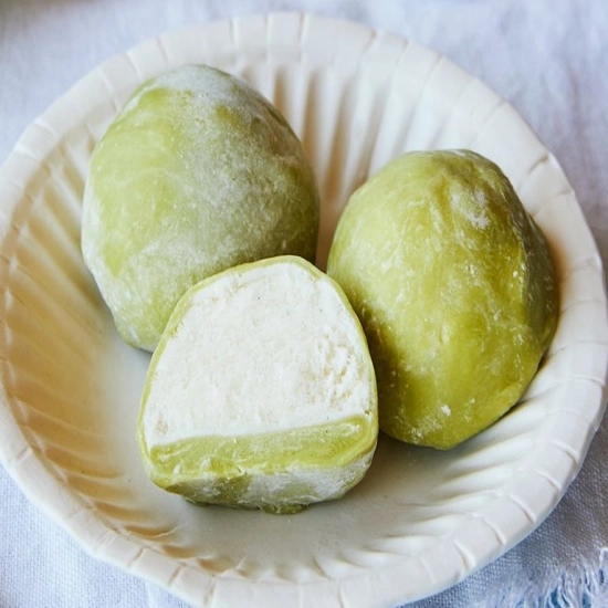 Matcha mochi ice cream
