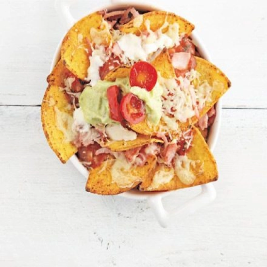 Melting nachos with shredded gammon