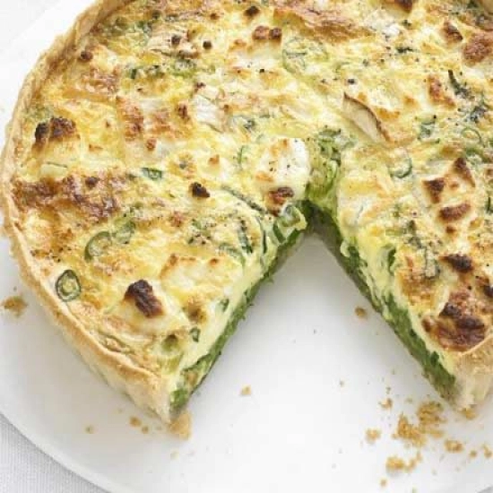 Pea, mint & goat's cheese quiche