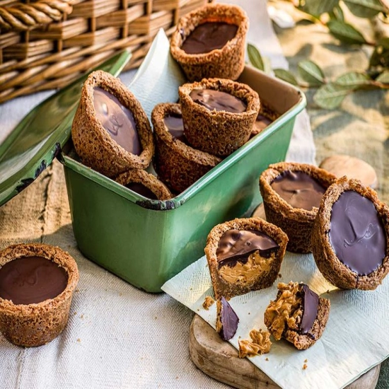 Peanut butter cookie cups