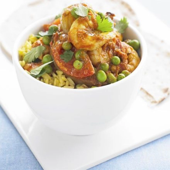 Prawn, pea & tomato curry