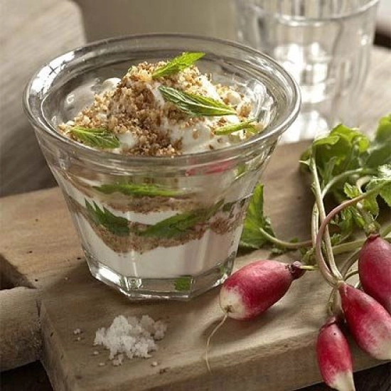Spiced goat's cheese dip