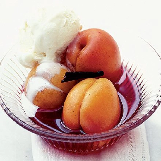 Summery Provençal apricots