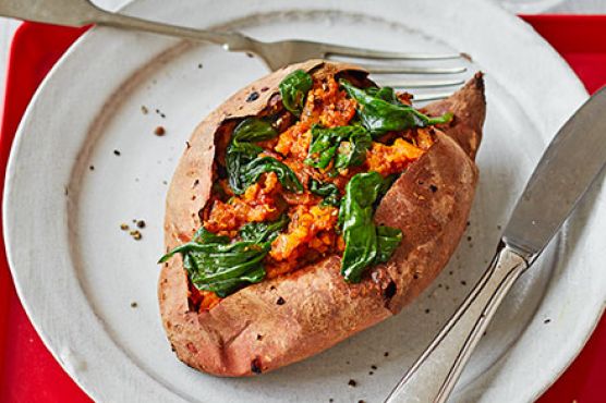 Baked ginger & spinach sweet potato