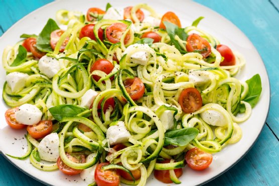 Caprese Zoodles
