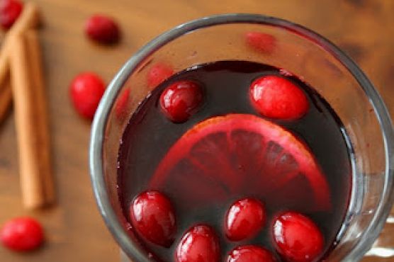 Cranberry Ginger Mulled Wine (Low Carb and Gluten Free)