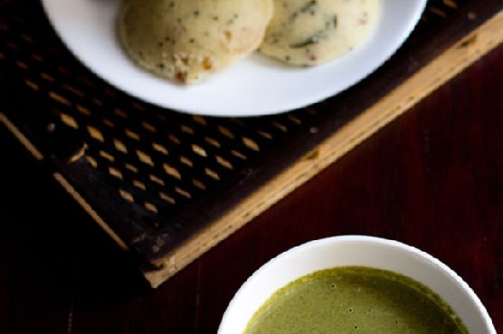 curry leaves chutney , how to make curry leaves chutney