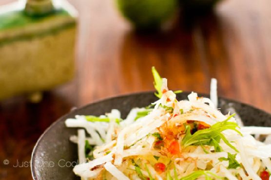 Daikon Salad (Radish Salad with Japanese Plum Dressing) 大根サラダ