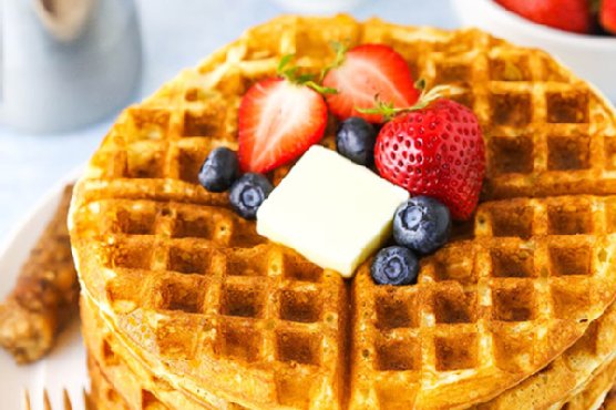 Easy Fluffy Homemade Waffles