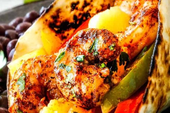 Easy Sheet Pan Shrimp Fajitas