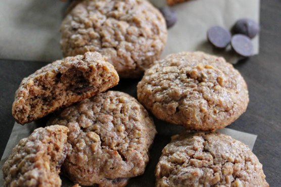 Gluten free oatmeal, almond butter and chocolate chip cookies