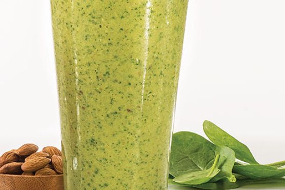 Green Smoothie with Protein & Almonds