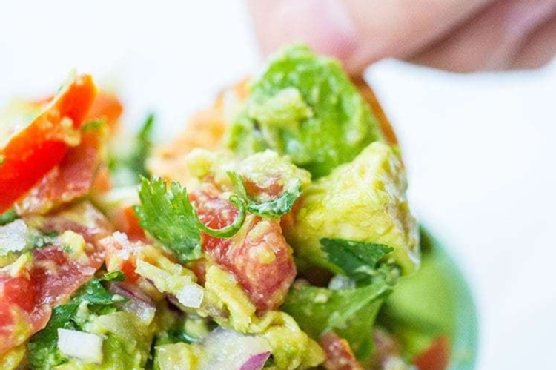 Low Carb Guacamole – Homemade and Chunky