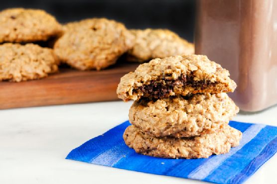 Nutella Stuffed Oatmeal Cookies (Gluten Free)