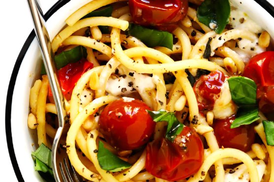 Pasta with Burst Cherry Tomatoes, Burrata and Basil