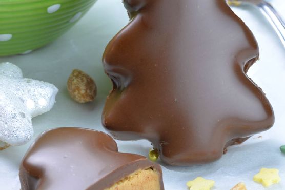 Reese’s Peanut Butter Christmas Trees