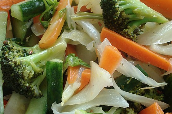 5-a-day lemon honey mustard salad pickles