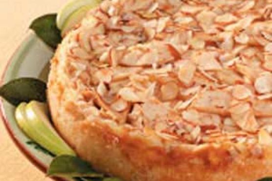 Almond Apple Cheesecake