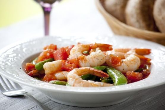 Shrimp and Peas in Fresh Tomato Sauce